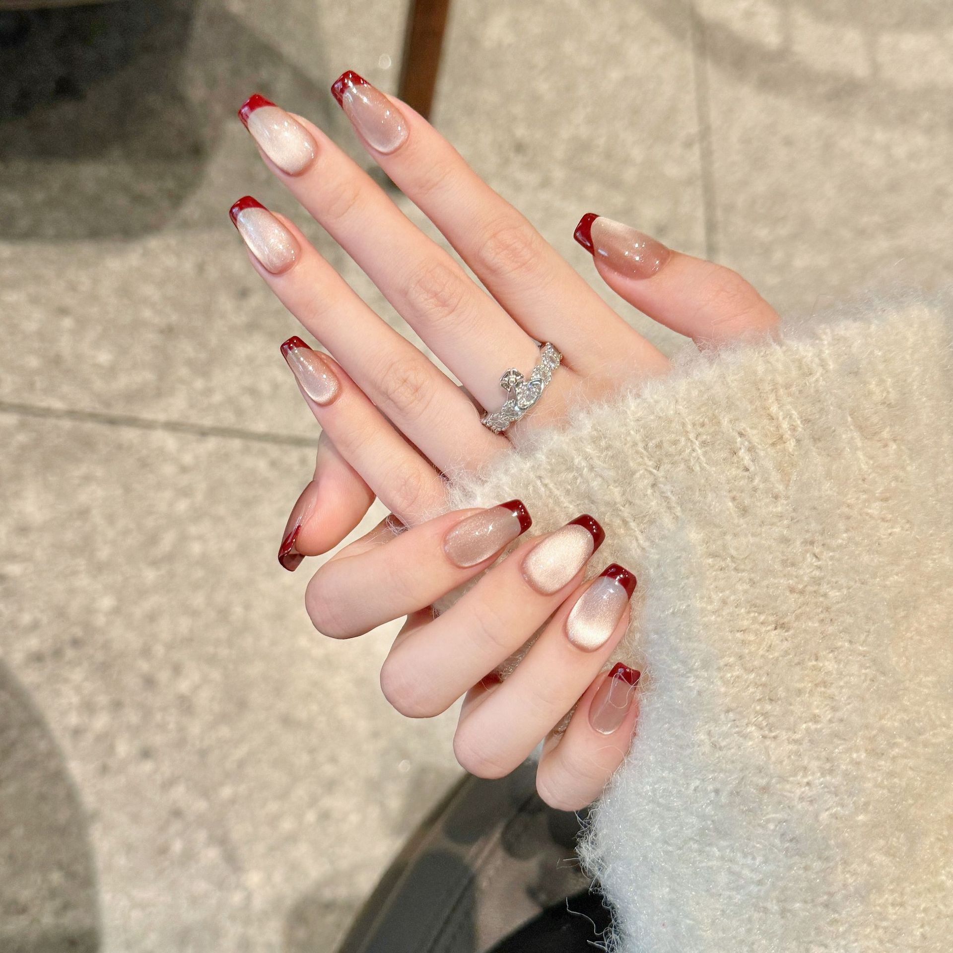 10 قطع من الأظافر الاصطناعية ا - مراجعة Nail Art Simple Elegant وسعره