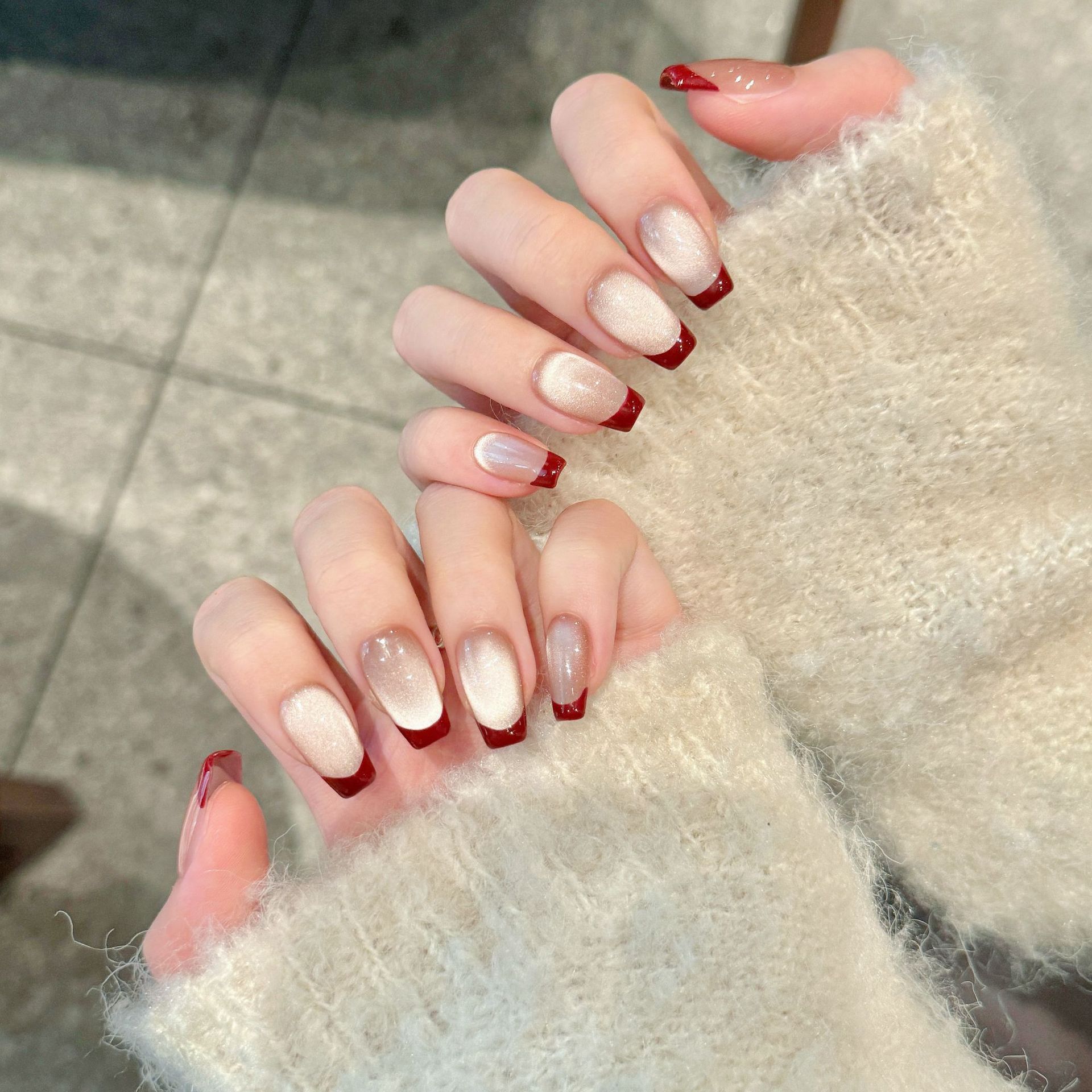 10 قطع من الأظافر الاصطناعية ا - مراجعة Nail Art Simple Elegant وسعره