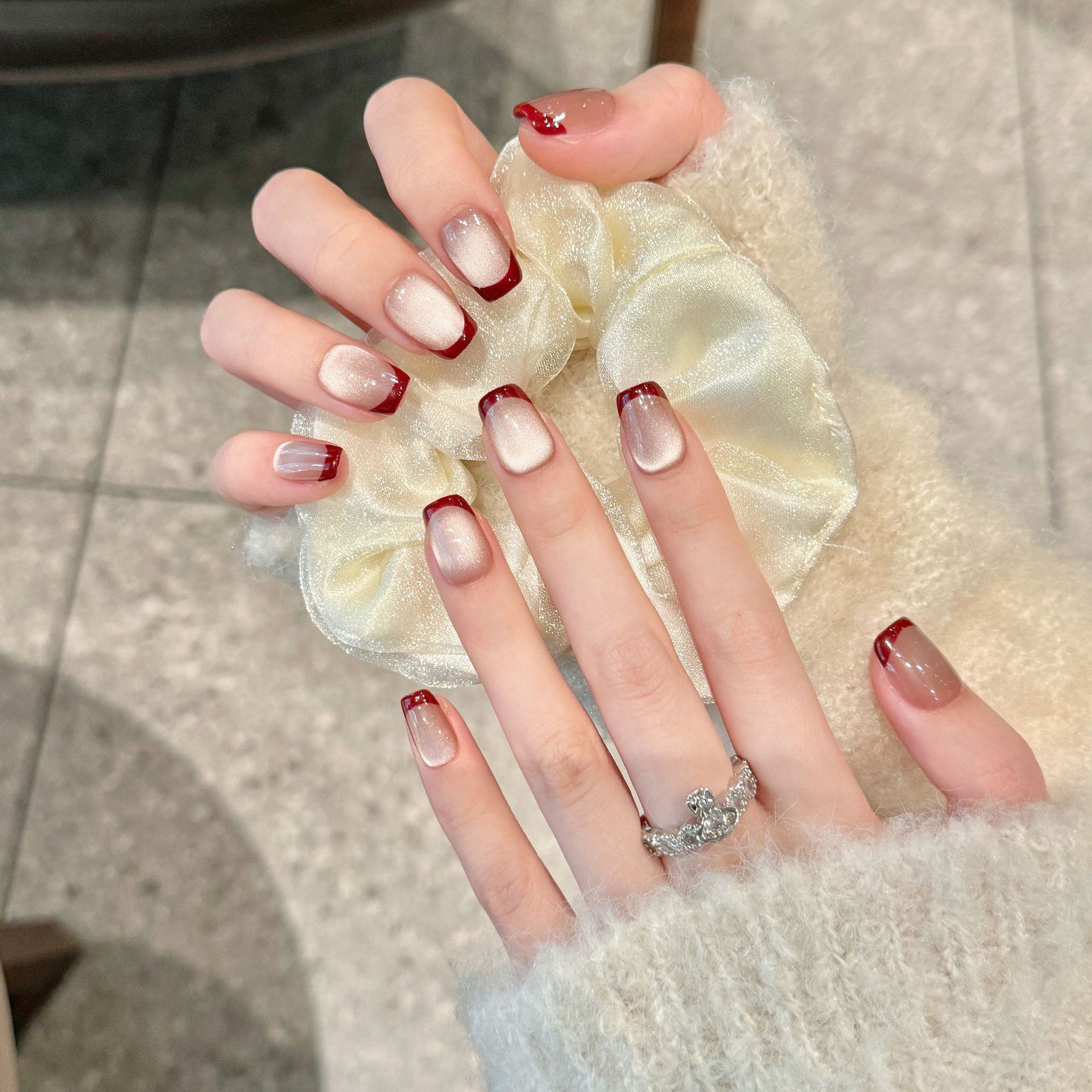 10 قطع من الأظافر الاصطناعية ا - مراجعة Nail Art Simple Elegant وسعره