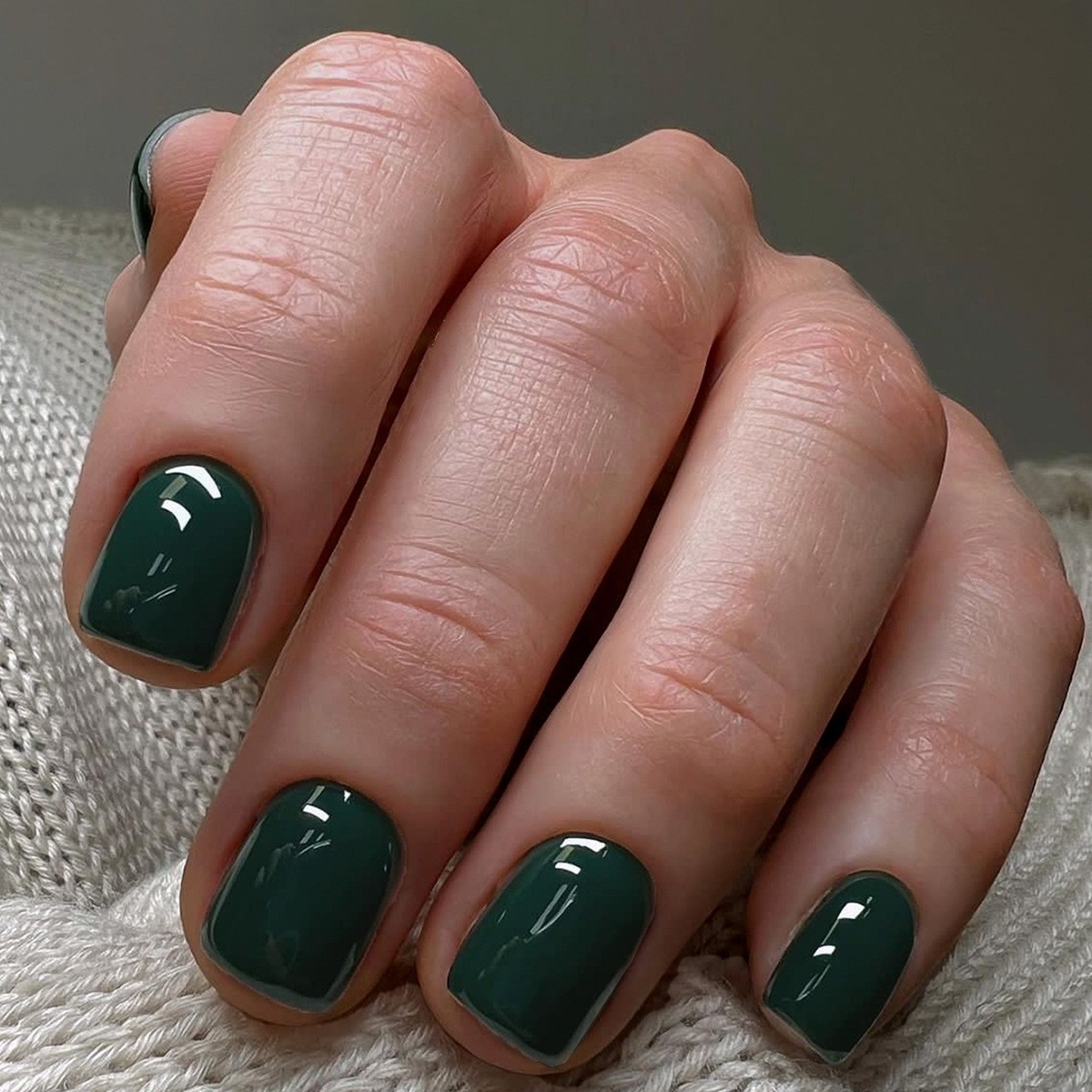 أظافر صناعية فرنسية قصيرة بلون - مراجعة Nail Art Simple Elegant وسعره